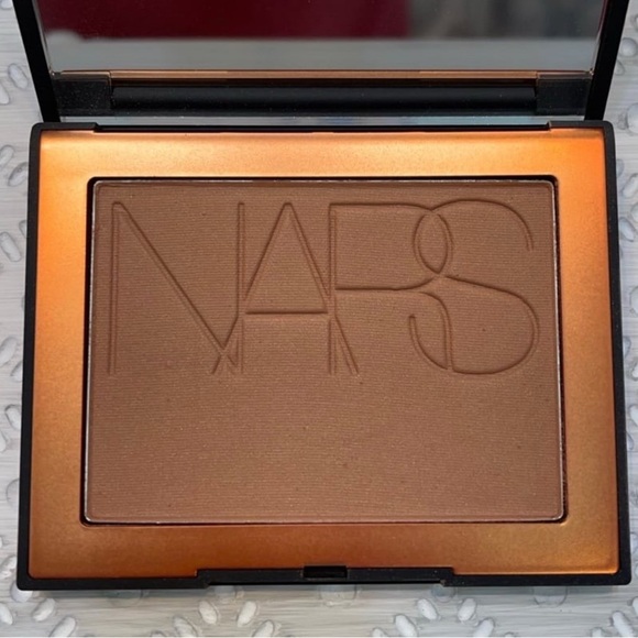 NARS ~ Bronzing Powder in CASINO ~ Net Wt. 0.28 oz./8 g ~ Full Size ~ NIB - Picture 2 of 14